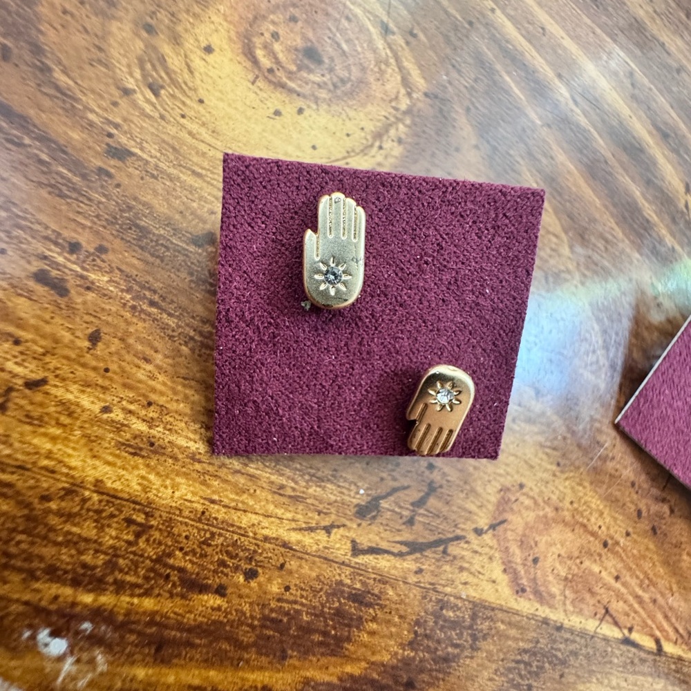 Lucky Brand Gold Hand Stud Earrings Boho Hamsa Style Minimal Jewelry